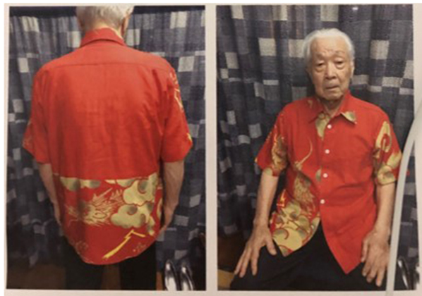 Golden dragons with red